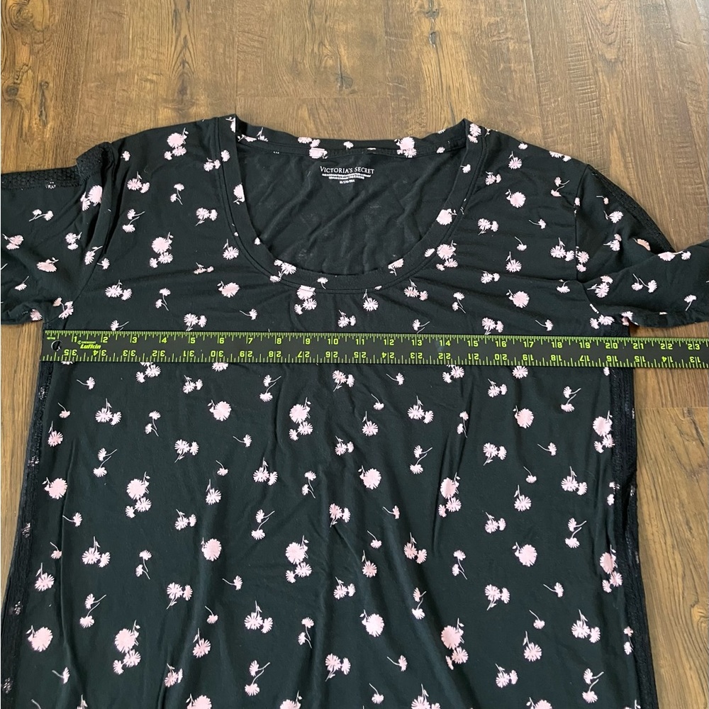 Women’s Victoria’s Secret nightshirt - Picture 4 of 7
